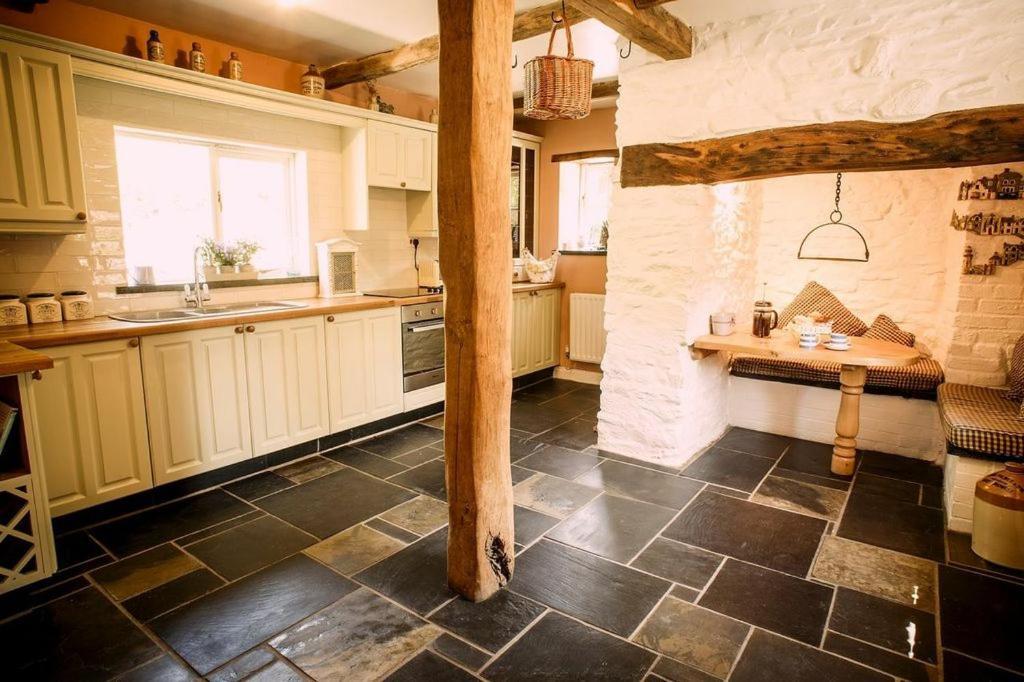 Charming Welsh Cottage Johnston Dış mekan fotoğraf